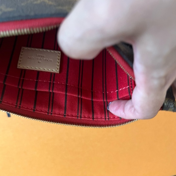 Authentic Louis Vuitton neverfull cloth clutch bag - Picture 5 of 9